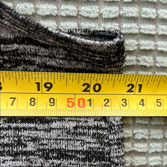 Gray open back top - Picture 6 of 7